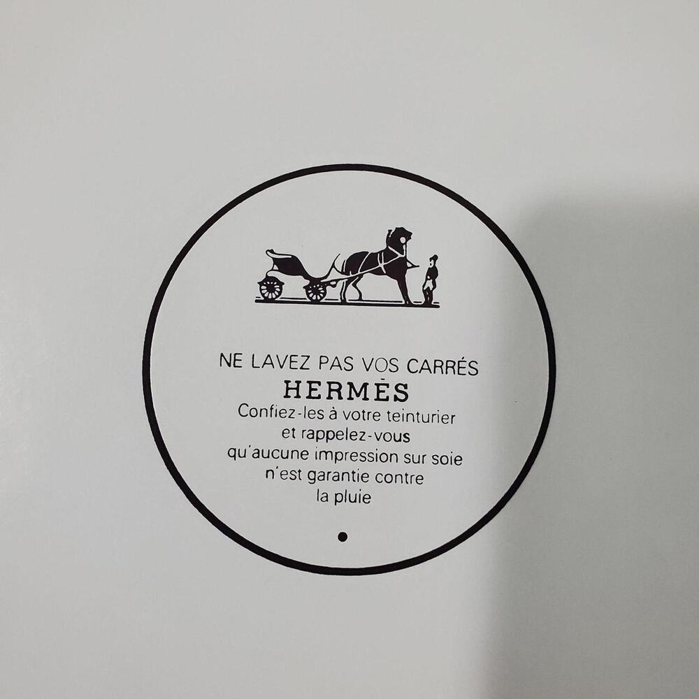 Sold - Vintage Hermès Les Tuileries Silk Scarf 90 - Picture 9 of 9